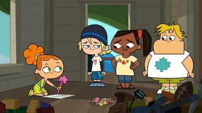 - Izzy, what did you do?
- Nothing! - Total DramaRama