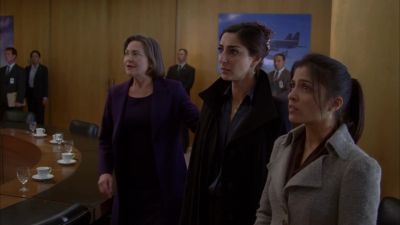 Jack Bauer and C.Τ.U.
are running the operation. - 24
