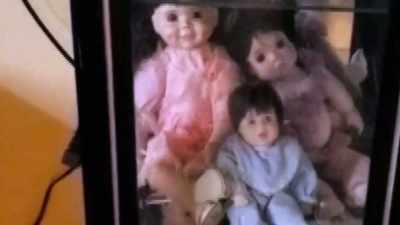 [Jack] He's claimed for
a while that these dolls move, - The Osbournes Want to Believe