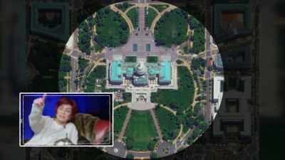 - [Jack] Look, right there.
- [Ozzy] How? - The Osbournes Want to Believe