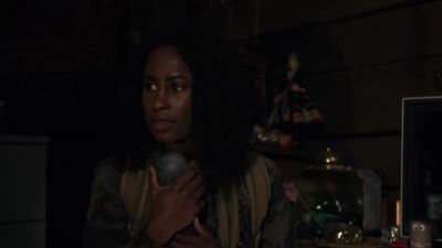 Jack, maybe we can give this kid
a chance at a normal life - Van Helsing