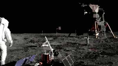 [Jack] There's an argument
as to if they're in space, - The Osbournes Want to Believe