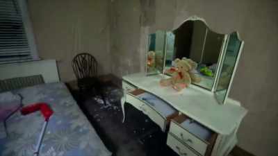 [Jack] They're filming this teddy
bear because it's actually been rigged - The Osbournes Want to Believe