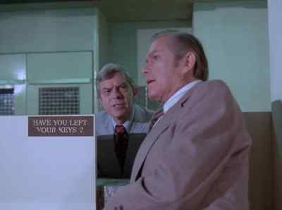 Jack Vinson, the
one in the middle. - The Streets of San Francisco