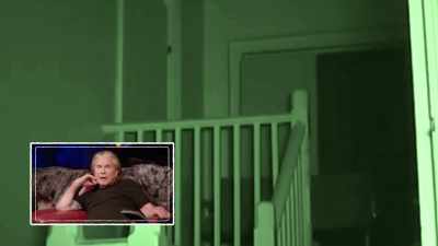 [Jack] Yep, those doors opened
and closed on their own. - The Osbournes Want to Believe