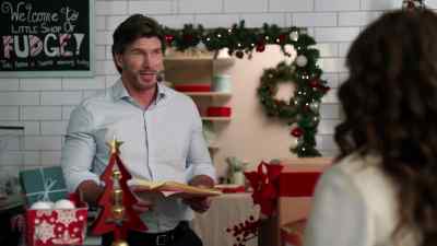 Jackie does inventory by hand, - Christmas, Love and Fudge