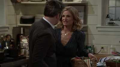 Jackie wants to dump Hank, - Call Your Mother