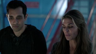 Jackson, prep Luna
for the next extraction. - The 100