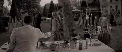 Jacques, there she is now.
Cecile? - Bonjour Tristesse