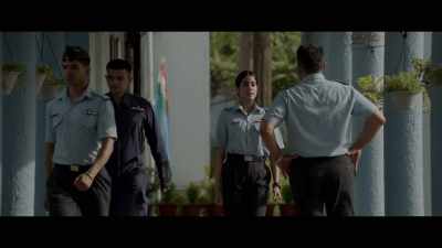 -Jai Hind, sir.
-Jai Hind. - Gunjan Saxena: The Kargil Girl