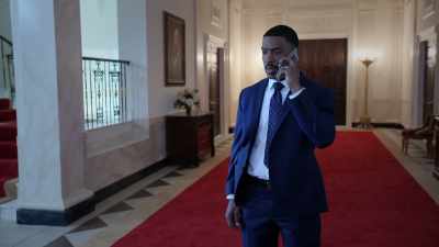 Jake: Mm-hmm,
but even if he doesn't, - Tyler Perry's The Oval