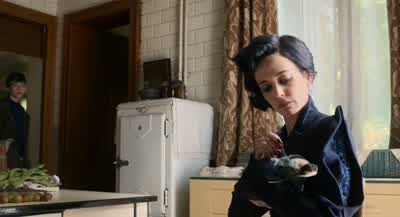 Jake, you're back. - Miss Peregrine's Home for Peculiar Children
