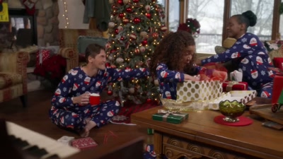JAMES CHUCKLES - Yuletide the Knot