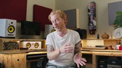 [JAMES] I think we took a
negative situation and really
turned it positive. - Biffy Clyro: Cultural Sons of Scotland