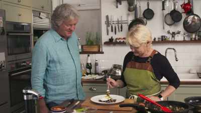 [James] I'm going to try it, - James May: Oh Cook!