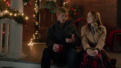 - James...
(James' phone rings) - 'Twas the Text Before Christmas