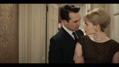 - James, please.
- (telephone rings) - The Ipcress File