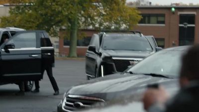 Jamie, get over here! Now! - Law & Order: Organized Crime
