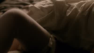 Jamie, you're crushing me. - Outlander