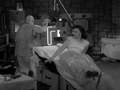 Janet, get me the gun. - Bride of the Monster