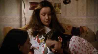 Janey, he moved! - "Screen Two" The Snapper