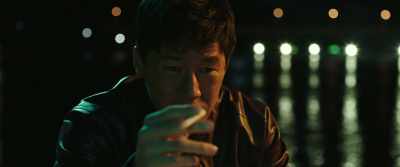 Jang has seen his face
and has his car. - The Gangster, the Cop, the Devil