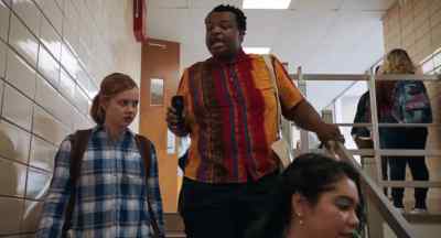 Janis hates Regina
because when we were
in sixth grade, - Mean Girls