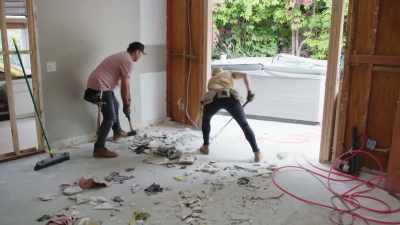 [Jasmine] Now, Scott and I
can get in here and figure out - Help! I Wrecked My House
