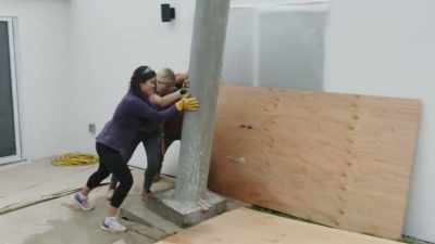 [Jasmine] One, two, three! - Help! I Wrecked My House