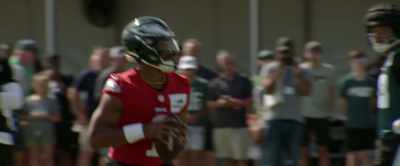 [Jason] But you have to have
like the maturity to... - Kelce