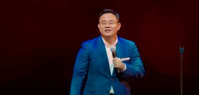 Jason, kami menyelamatkan
dua nyawa hari ini. - Dr Jason Leong: Ride with Caution
