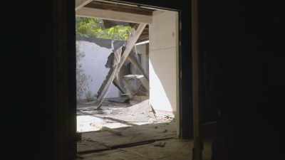 [Jasper] You know,
Hurricane Iniki
was out there, - Mysteries of the Abandoned