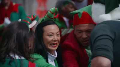 - Jat, ji, saam!
(all cheering) - Holiday Road
