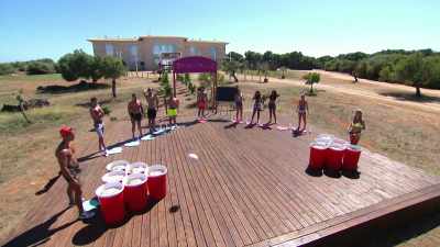 ‐JAVI: Olivia!
‐(EXCLAMATIONS AND LAUGHS) - Love Island