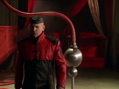 Javio:
Clear the area! - Farscape