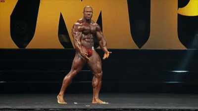JAY:
2015, Phil Heath keeps winning. - Breaking Olympia: The Phil Heath Story