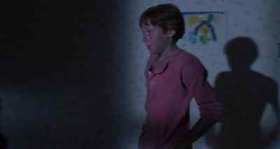 Jay: Babe, I got to get to a
phone, get some help out here. - Critters