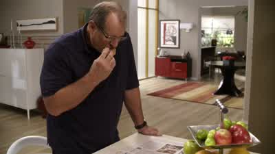 Jay, I'm home. - Modern Family