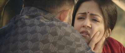 Jayanth is watching from behind.
–Let him watch. - Chekka Chivantha Vaanam