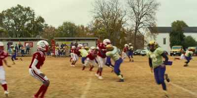 - JAYCEN: Run it. Run it.
- (GARY ROARING) - The Underdoggs