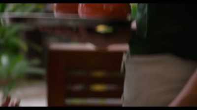 -[Jazmin] Look at that. Yeah.
-[Phil] Oh, that's beautiful. - Somebody Feed Phil