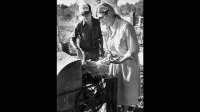-(jazz music playing)
-(chicken clucking) - Raise Hell: The Life & Times of Molly Ivins