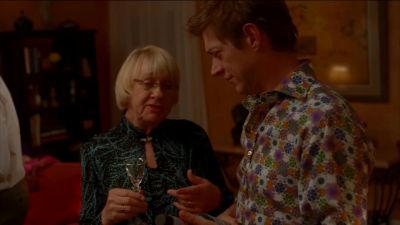 (jazz playing on piano,
indistinct conversations) - Desperate Housewives