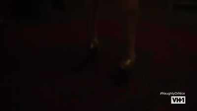 - [jazzy music] - The Bitch Who Stole Christmas