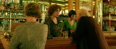 - Je dis pas non, mais un homme, ça ronfle. - Amélie