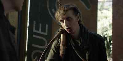 Je vous en supplie.
Tuez-moi. - The Walking Dead: Daryl Dixon