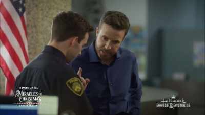 Jealousy's a strong
motive for murder - Aurora Teagarden Mysteries: Reunited and It Feels So Deadly