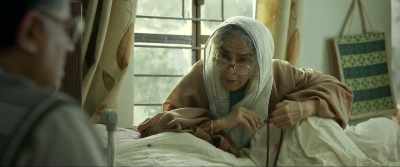 Jeetu son, his blessings are upon you... - Badhaai Ho