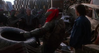 Jeez whatever happened to service with a smile - Teenage Mutant Ninja Turtles II: The Secret of the Ooze