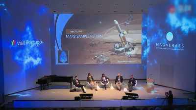 Jeff Bezos tror også,
at vi vil bebo andre planeter. - Space Titans: Musk, Bezos, Branson